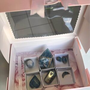 Crystal Bundle Gift Set- Blue Onyx, Trolleite